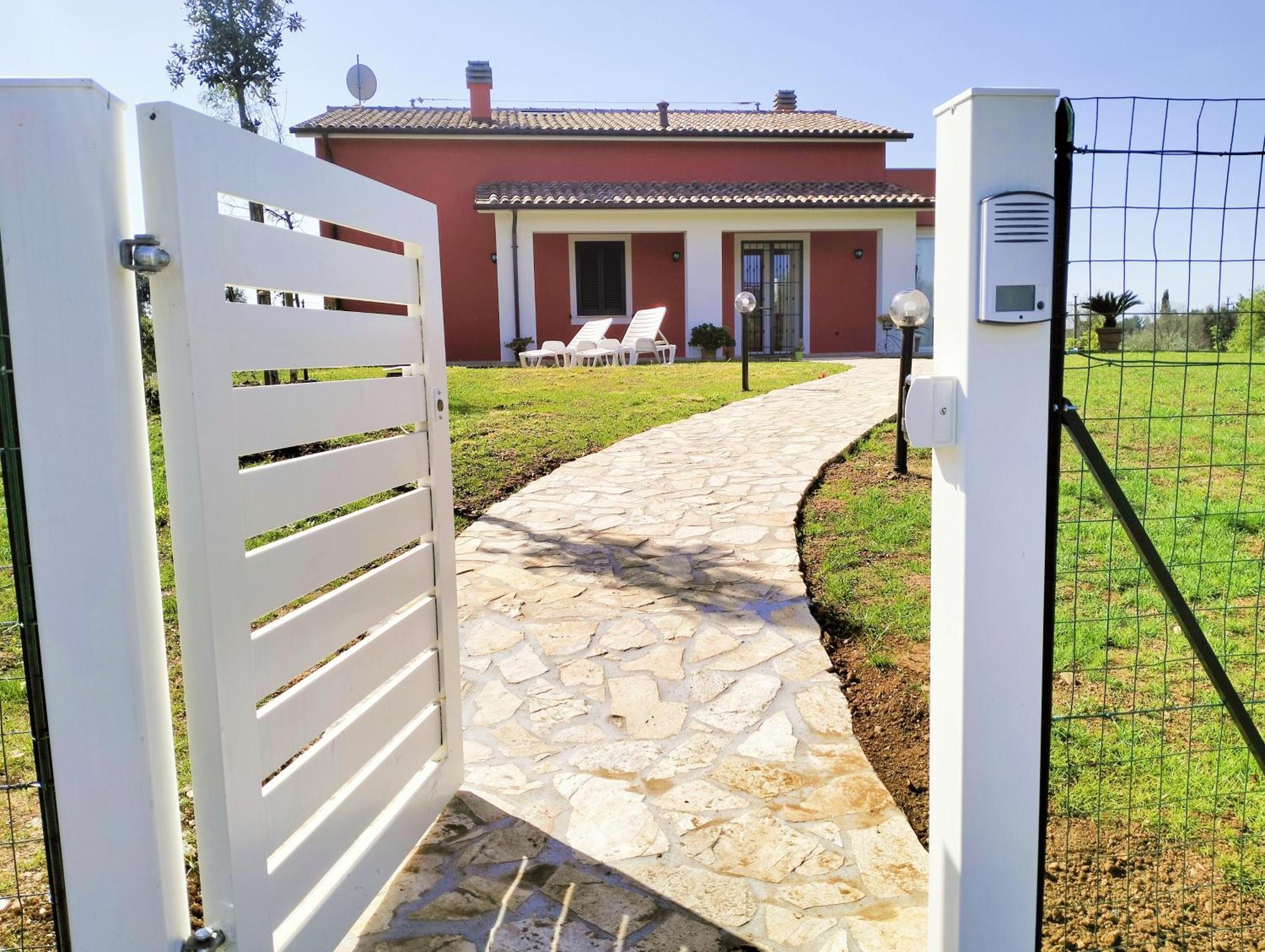 Villetta Fedora Immersa Nel Verde Cecina  Exterior photo